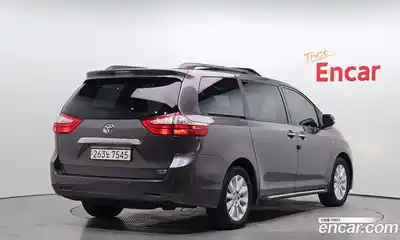 Toyota Sienna 2015 3.5 гидро в Москве № 862999, миниатюра 2