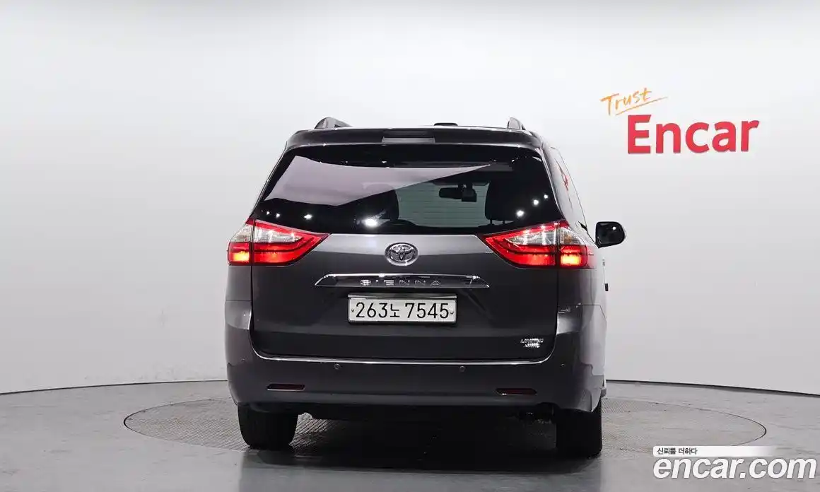Toyota Sienna 2015 3.5 гидро в Москве № 862999, фото 4