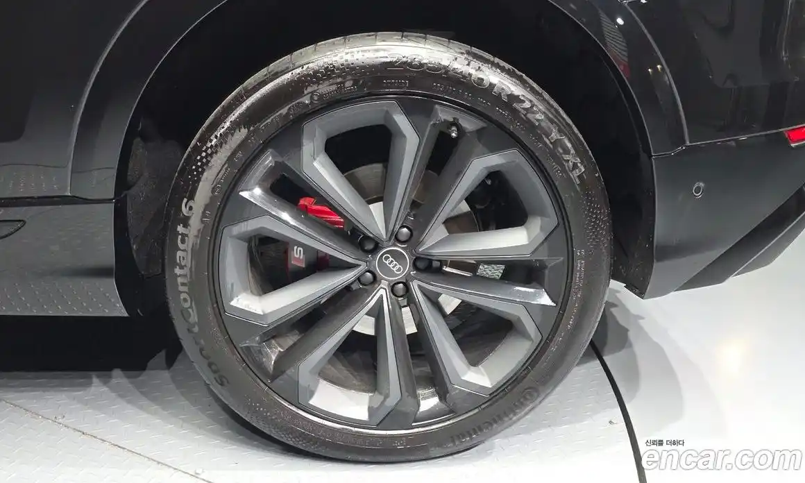 Audi Q8 2025 3.0 Автомат в Москве № 893663, фото 5