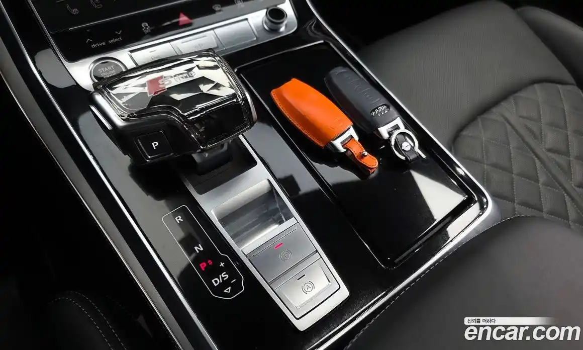 Audi Q8 2025 3.0 Автомат в Москве № 893663, фото 9