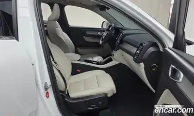 Volvo XC40 2022 2.0 гидро в Москве № 894264, миниатюра 11