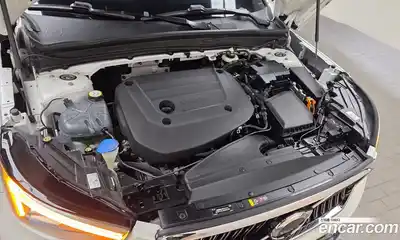 Volvo XC40 2022 2.0 гидро в Москве № 894264, миниатюра 6