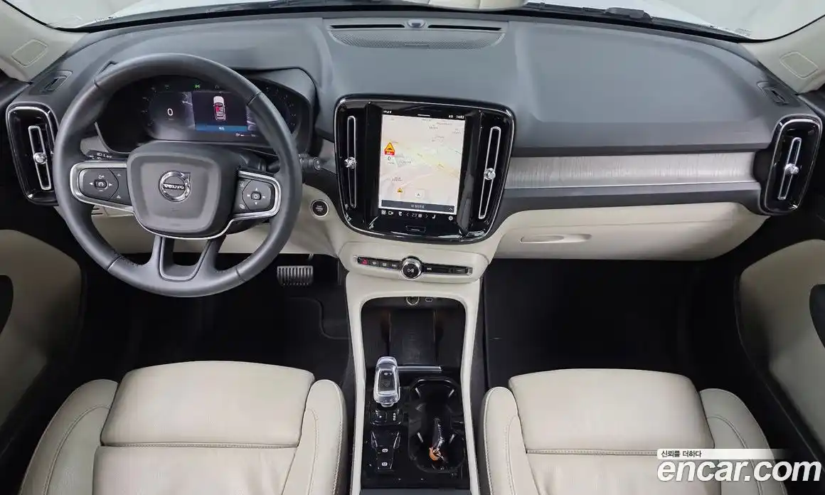 Volvo XC40 2022 2.0 гидро в Москве № 894264, фото 7