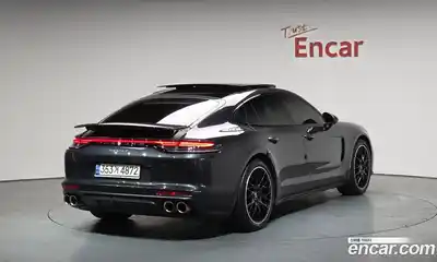 Porsche Panamera, 2021