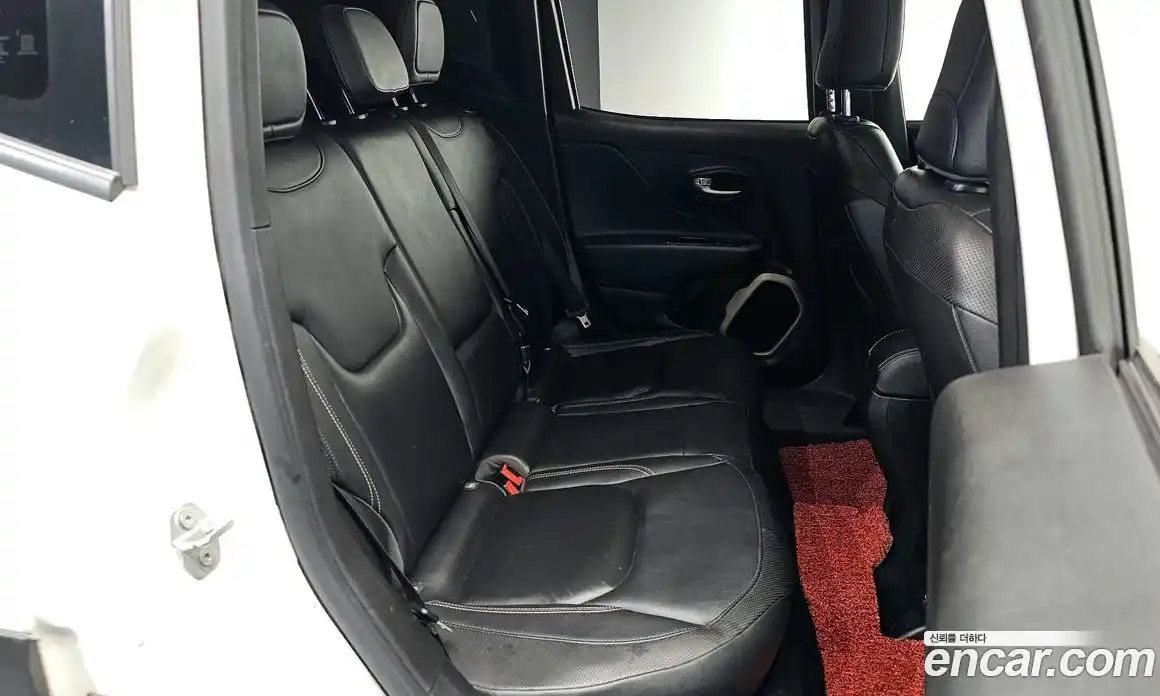 Jeep Renegade 2017 2.0 гидро в Москве № 896633, фото 12