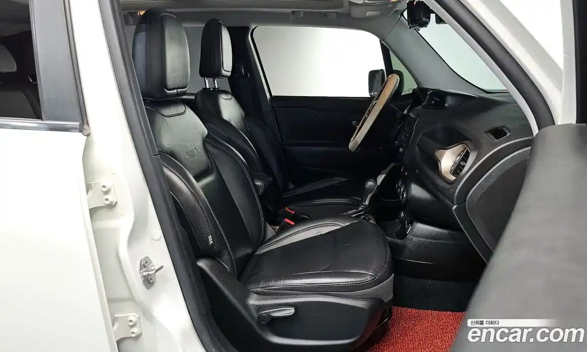 Jeep Renegade 2017 2.0 гидро в Москве № 896633, фото 10
