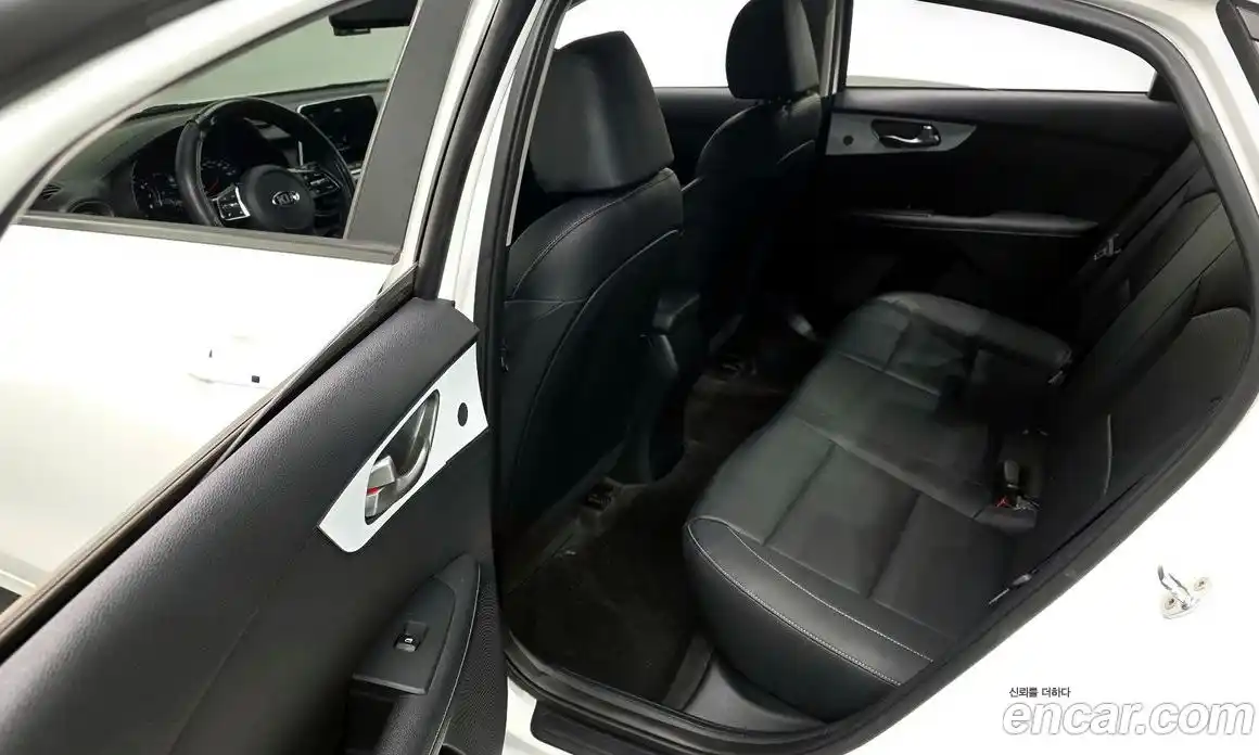 Kia K3 2020 1.6 Автомат в Москве № 930086, фото 11