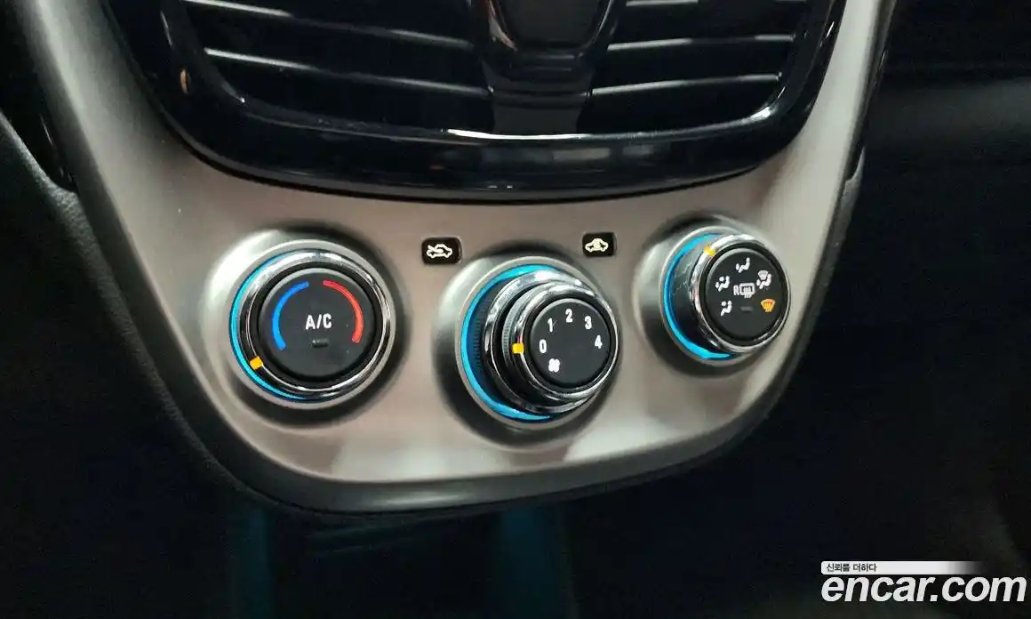 Chevrolet Spark 2016 1.0 Автомат в Москве № 936212, фото 16