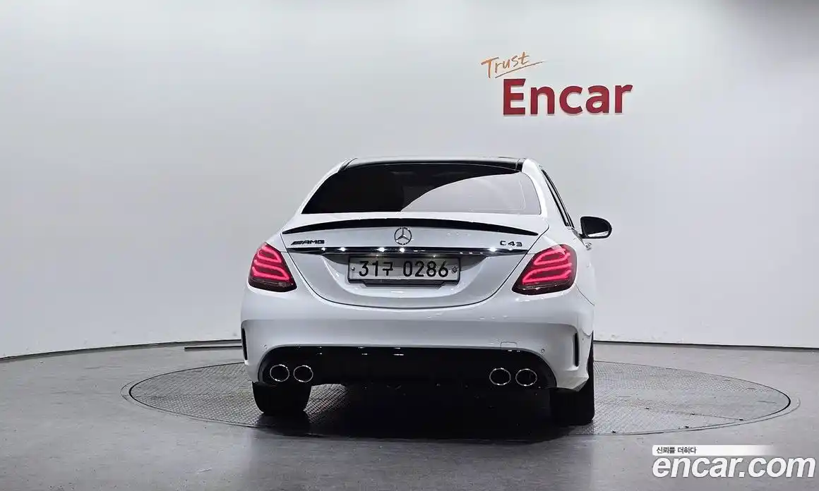 Mercedes-Benz C-Class 2016 2.0 гидро в Москве № 970044, фото 4