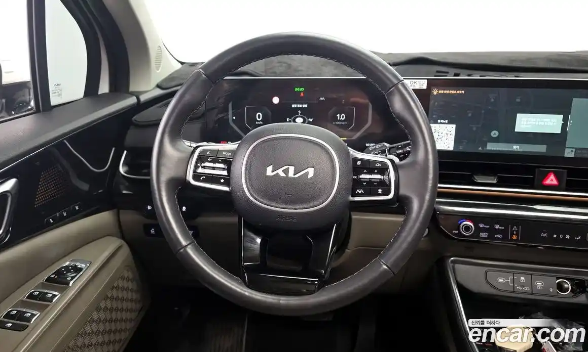 Kia Canival 2024 3.5 Автомат в Москве № 972267, фото 13