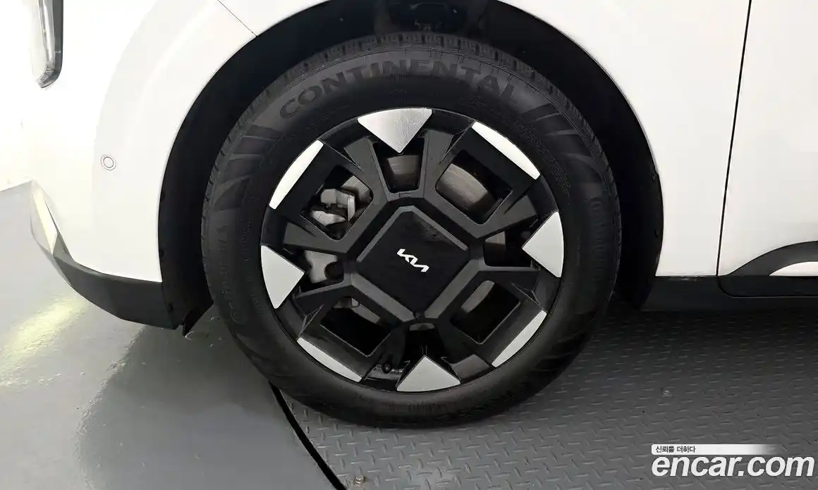 Kia Canival 2024 3.5 Автомат в Москве № 972267, фото 5