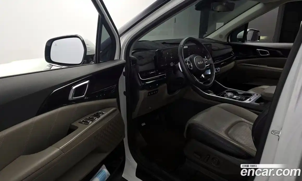 Kia Canival 2024 3.5 Автомат в Москве № 972267, фото 10