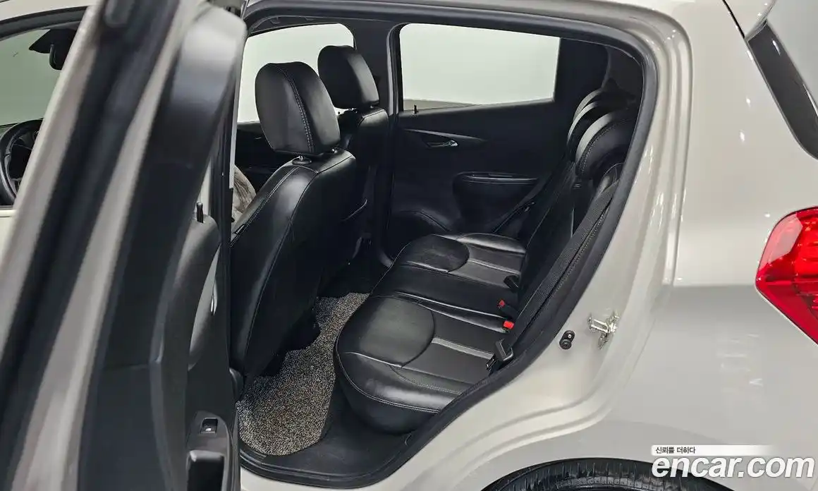 Chevrolet Spark 2019 1.0 Автомат в Москве № 974458, фото 11