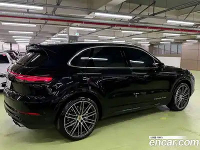 Porsche Cayenne 2022 4.0 гидро в Москве № 974479, миниатюра 2