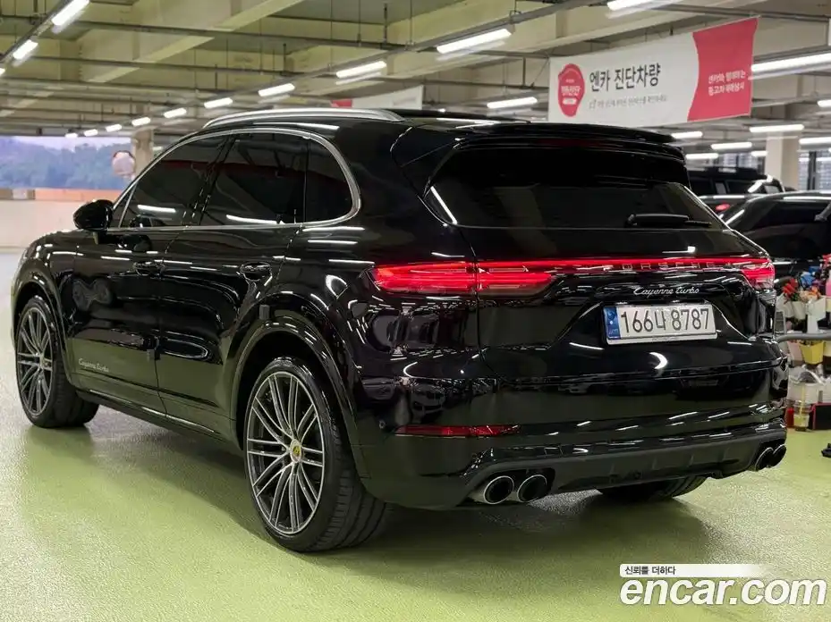 Porsche Cayenne 2022 4.0 гидро в Москве № 974479, фото 4