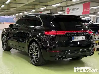 Porsche Cayenne 2022 4.0 гидро в Москве № 974479, миниатюра 4
