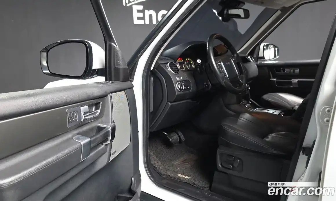 Land Rover Discovery 2014 3.0 гидро в Москве № 975700, фото 10
