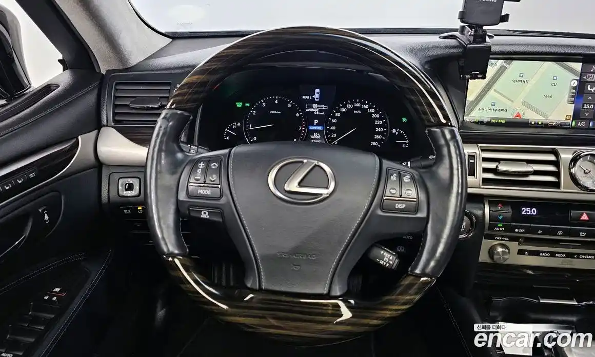 Lexus LS 2015 4.6 гидро в Москве № 975852, фото 13