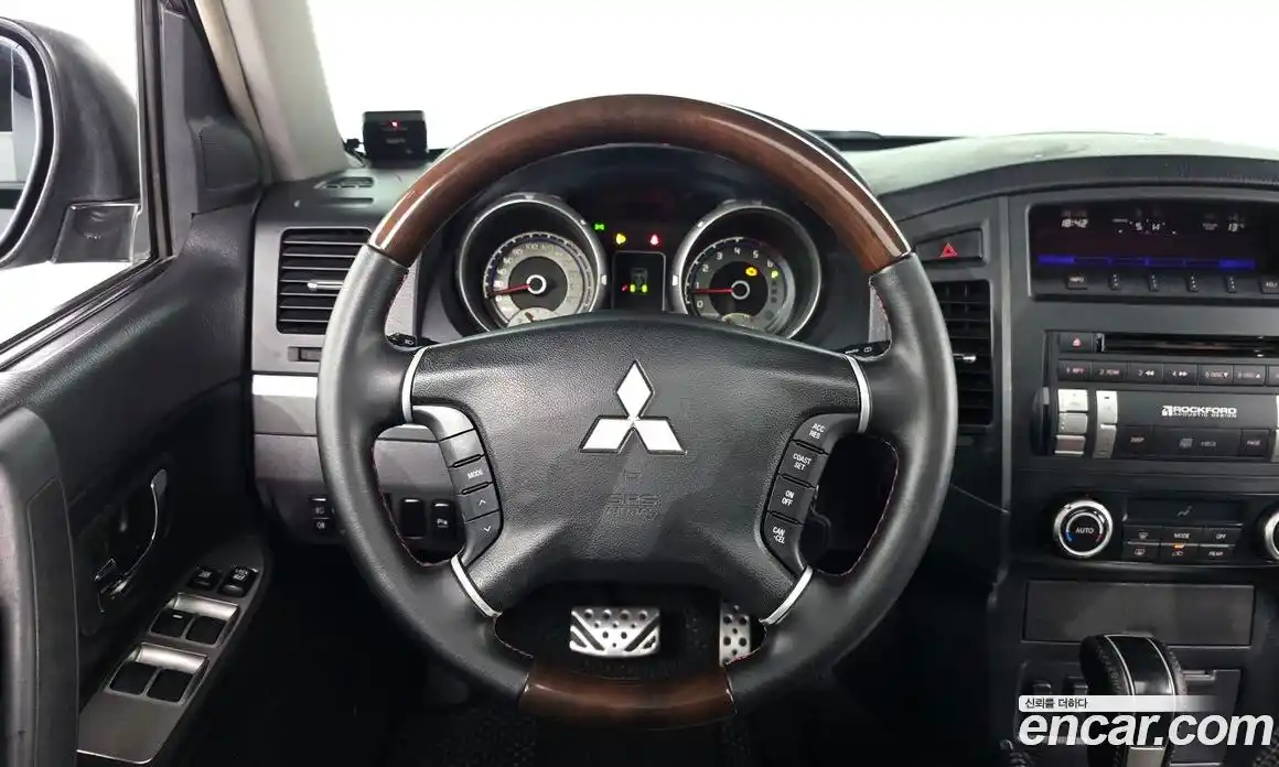 Mitsubishi Pajero 2009 3.2 гидро в Москве № 992454, фото 13