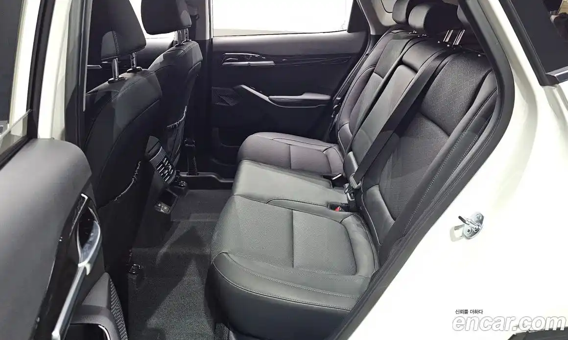 Kia Seltos 2024 1.6 Автомат в Москве № 1009036, фото 12