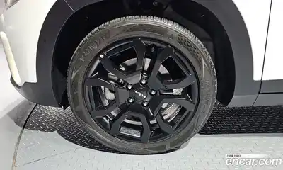 Kia Seltos 2024 1.6 Автомат в Москве № 1009036, миниатюра 5