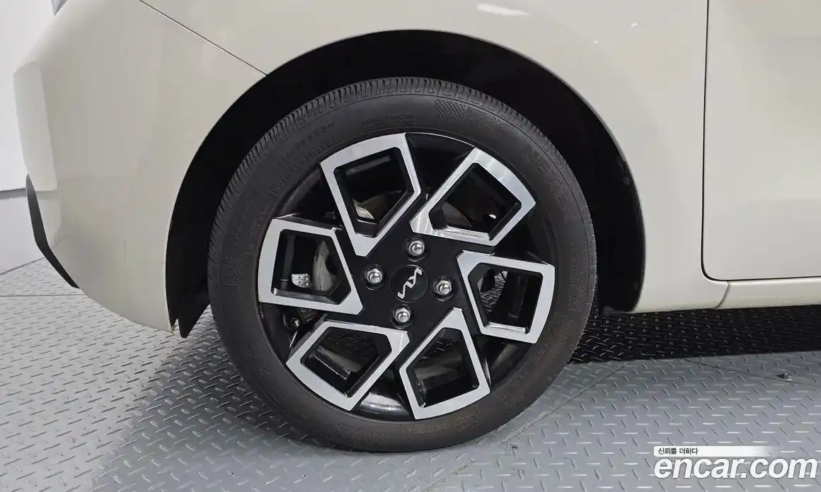 Kia Ray 2023 1.0 Автомат в Москве № 1009361, фото 5