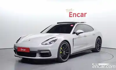 Porsche Panamera, 2020