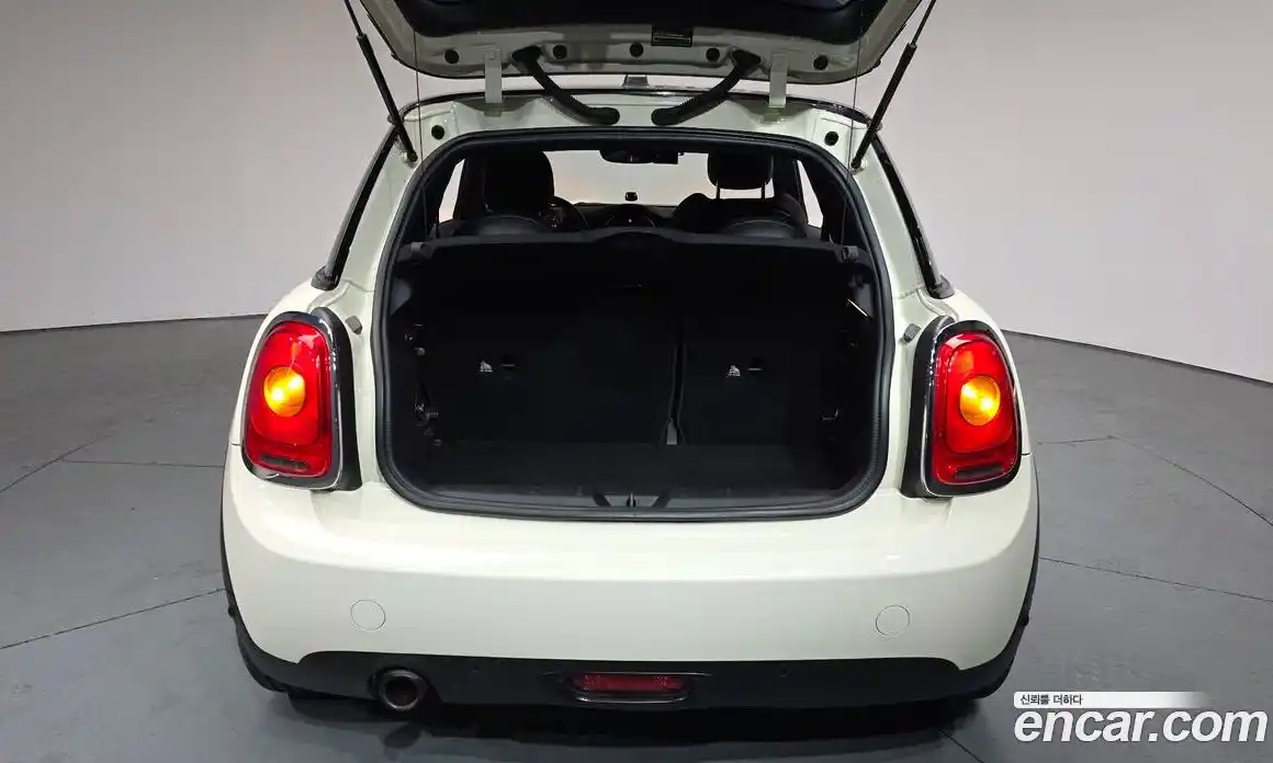 Mini Cooper 2014 1.5 гидро в Москве № 1013923, фото 19