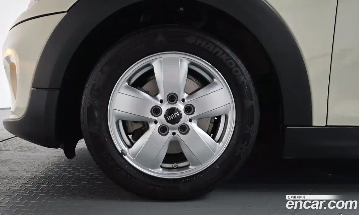 Mini Cooper 2014 1.5 гидро в Москве № 1013923, фото 4