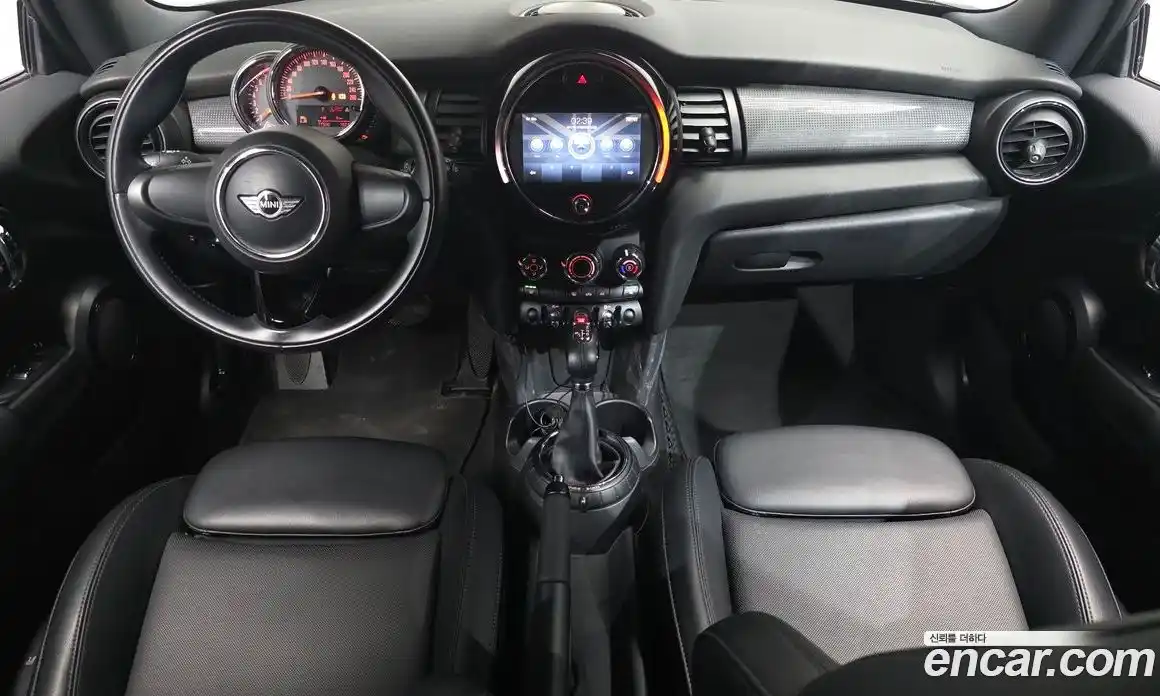 Mini Cooper 2014 1.5 гидро в Москве № 1013923, фото 6