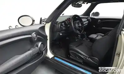 Mini Cooper 2014 1.5 гидро в Москве № 1013923, миниатюра 10