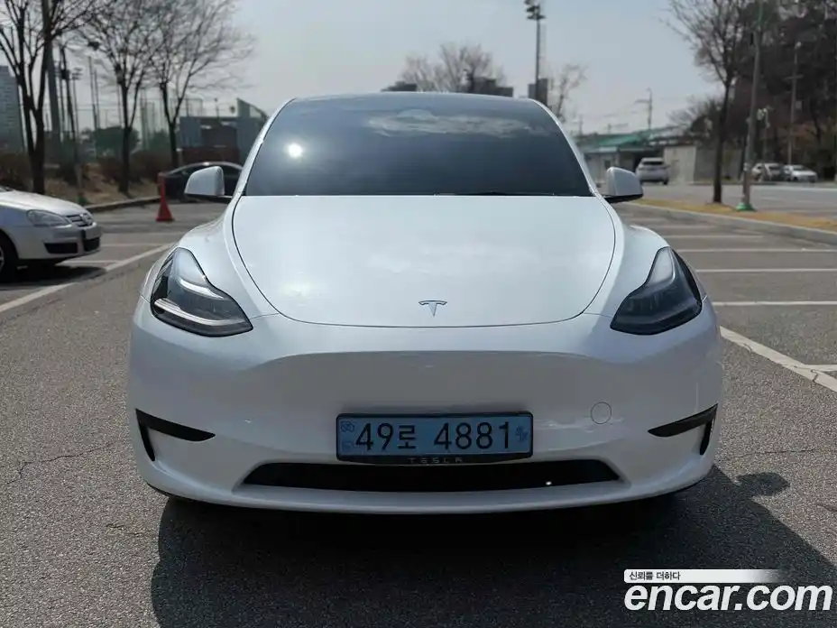 Tesla Model Y 2023 0.2 гидро в Москве № 1014349, фото 3