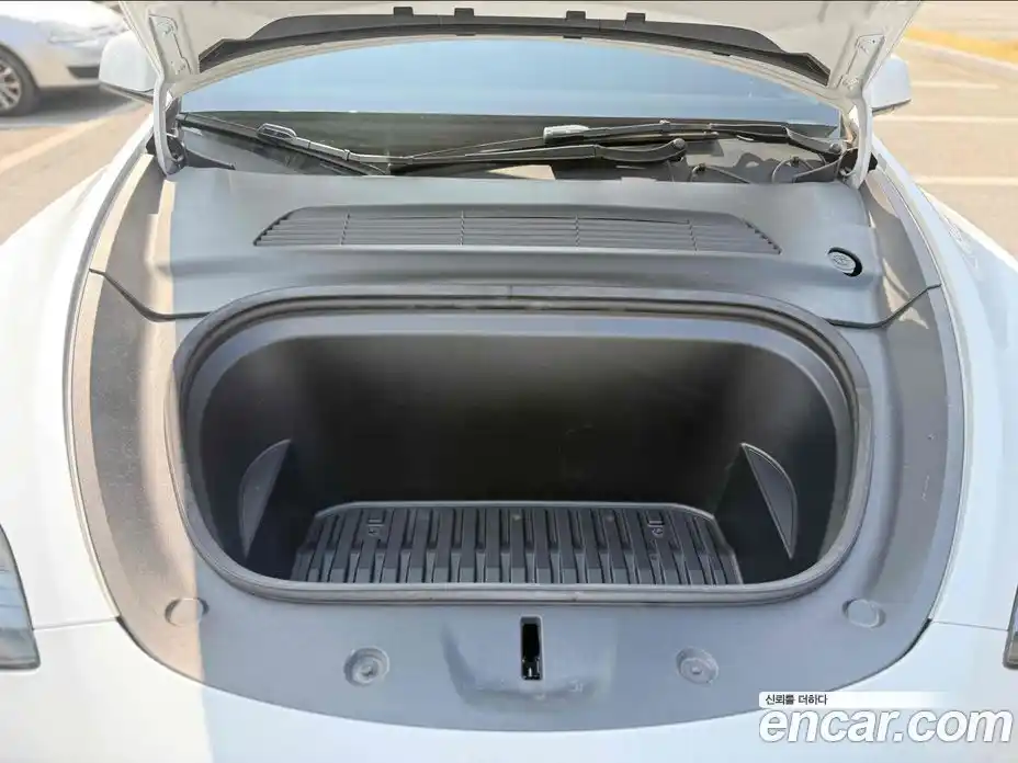 Tesla Model Y 2023 0.2 гидро в Москве № 1014349, фото 6