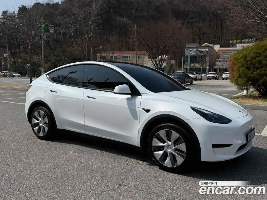 Tesla Model Y 2023 0.2 гидро в Москве № 1014349, фото 7