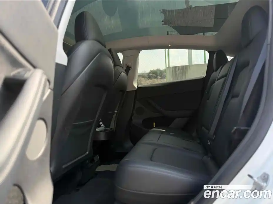 Tesla Model Y 2023 0.2 гидро в Москве № 1014349, фото 10