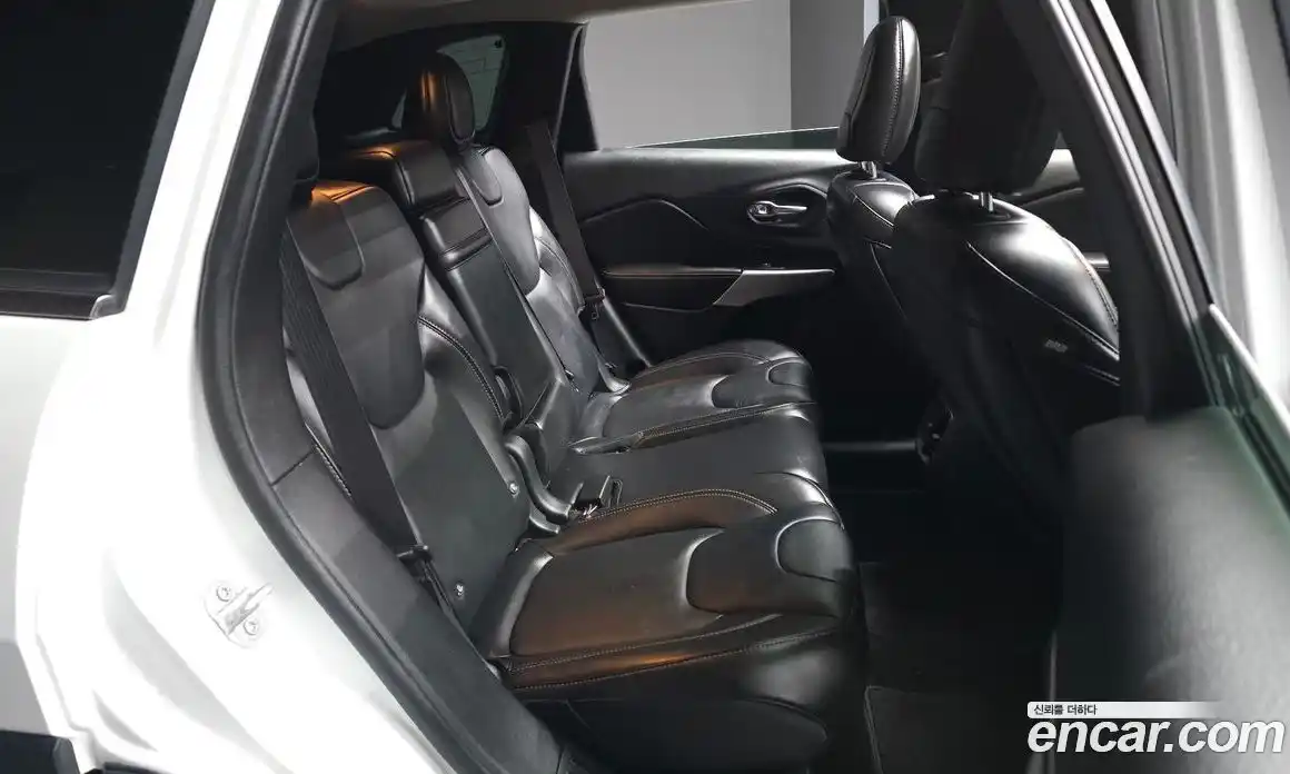 Jeep Cherokee 2017 2.4 гидро в Москве № 1014841, фото 12