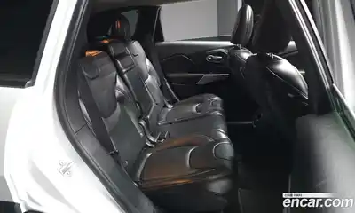 Jeep Cherokee 2017 2.4 гидро в Москве № 1014841, миниатюра 12
