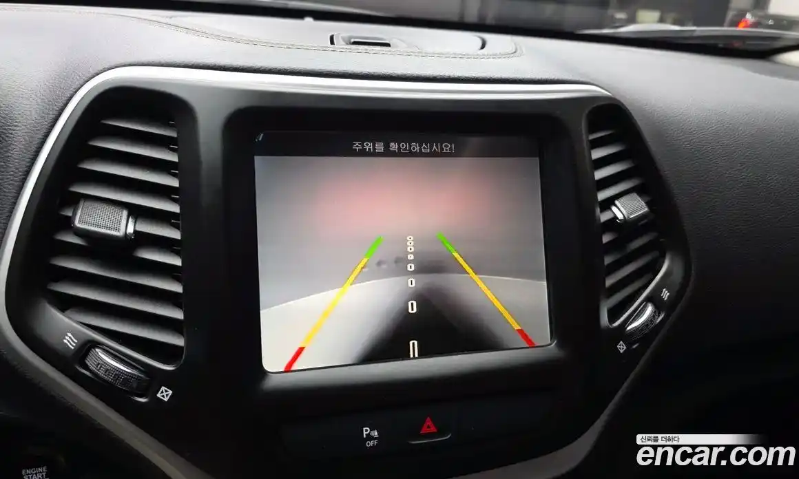Jeep Cherokee 2017 2.4 гидро в Москве № 1014841, фото 15