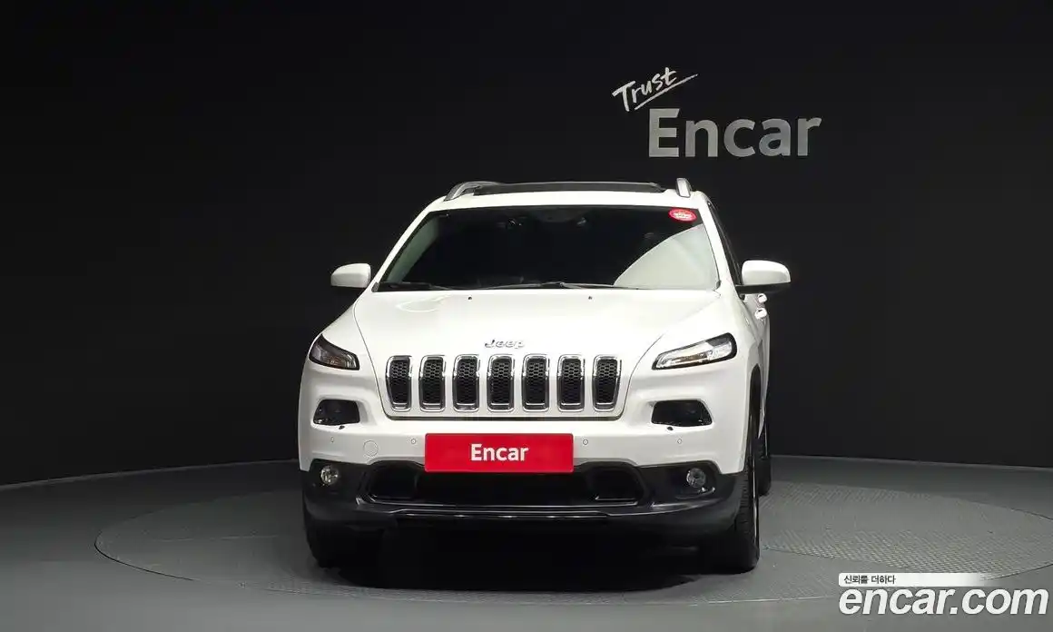 Jeep Cherokee 2017 2.4 гидро в Москве № 1014841, фото 3