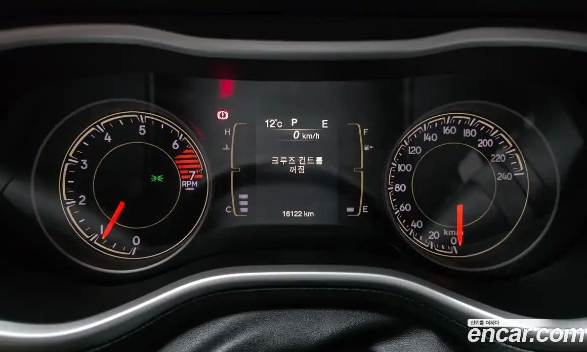 Jeep Cherokee 2017 2.4 гидро в Москве № 1014841, фото 8