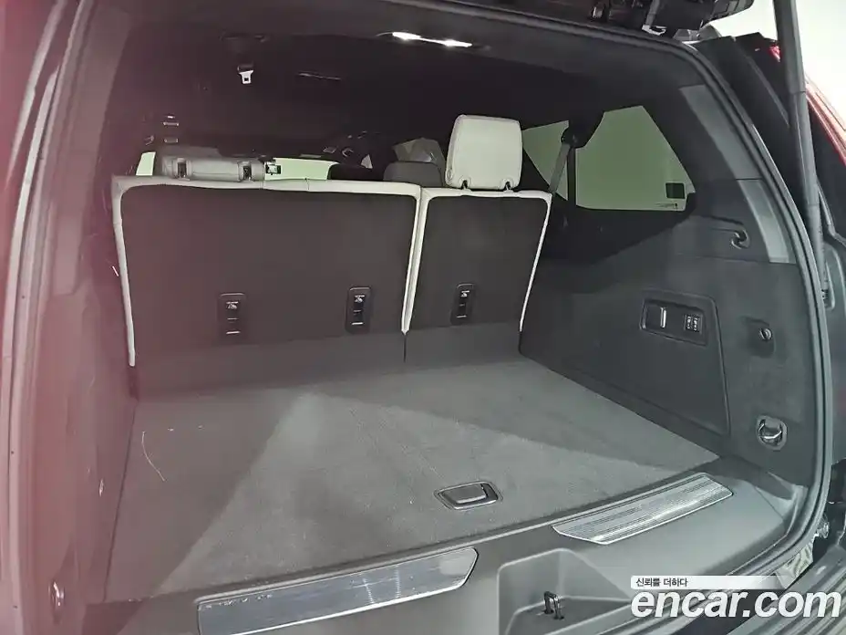 Cadillac Escalade 2025 6.2 гидро в Москве № 1016038, фото 20