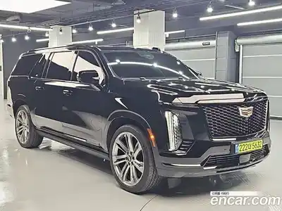 Cadillac Escalade 2025 6.2 гидро в Москве № 1016038, миниатюра 2