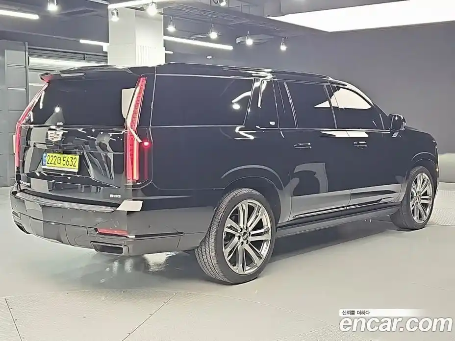 Cadillac Escalade 2025 6.2 гидро в Москве № 1016038, фото 3