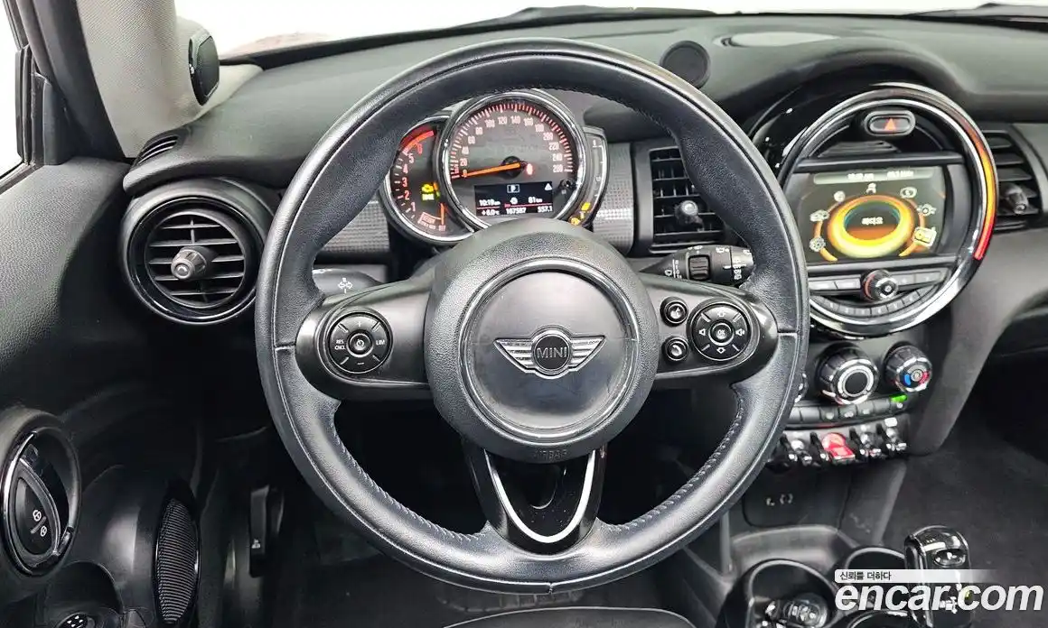 Mini Cooper 2018 1.5 гидро в Москве № 136760, фото 14