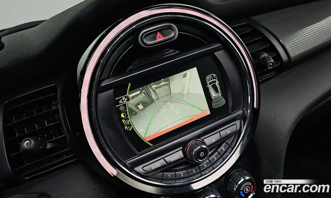 Mini Cooper 2018 1.5 гидро в Москве № 136760, фото 16