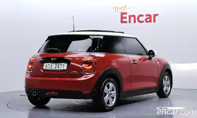 Mini Cooper 2018 1.5 гидро в Москве № 136760, миниатюра 2