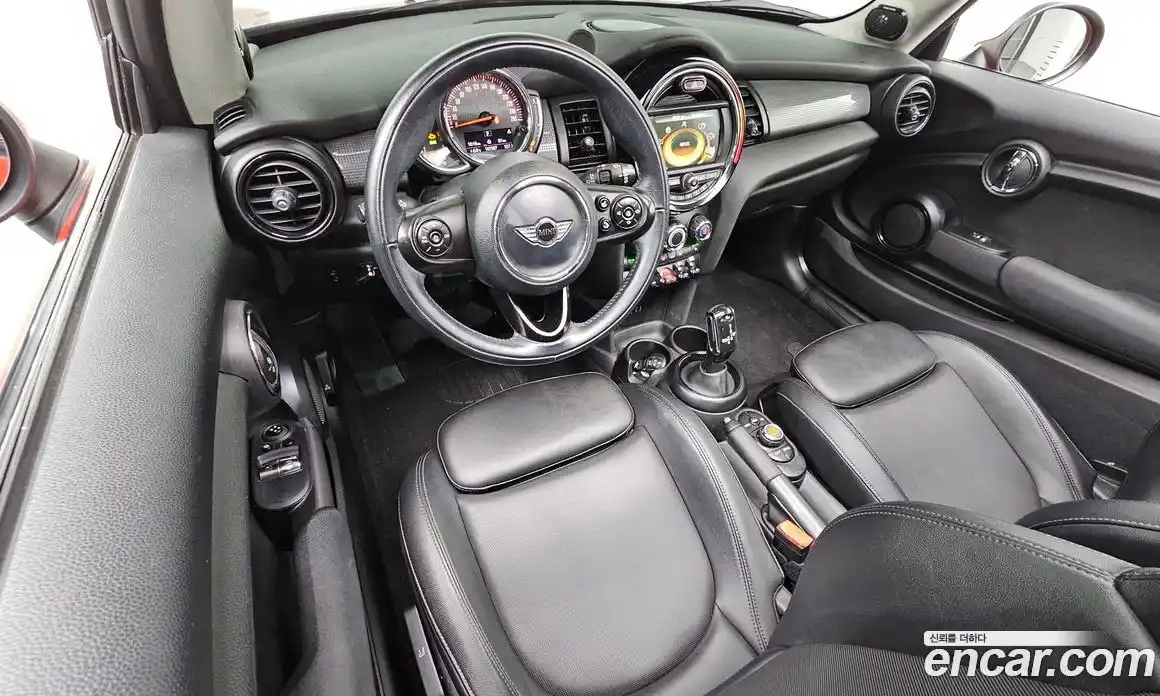 Mini Cooper 2018 1.5 гидро в Москве № 136760, фото 7