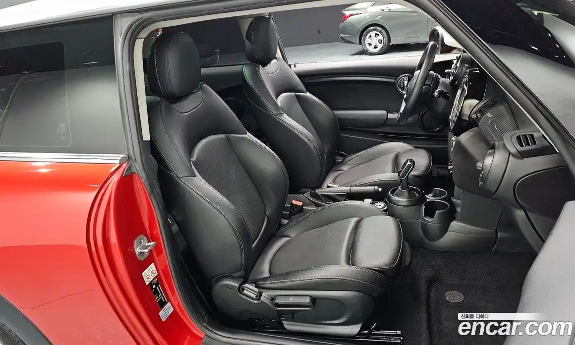 Mini Cooper 2018 1.5 гидро в Москве № 136760, фото 10