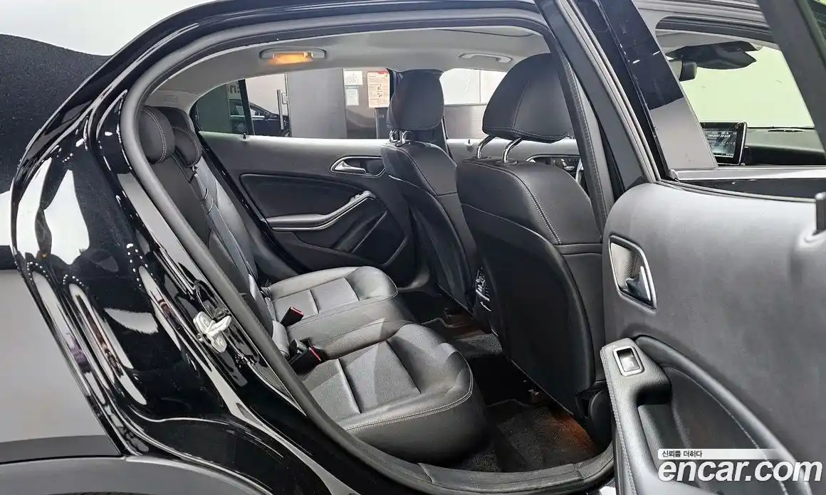 Mercedes-Benz GLA-Class 2018 2.0 гидро в Москве № 138324, фото 12