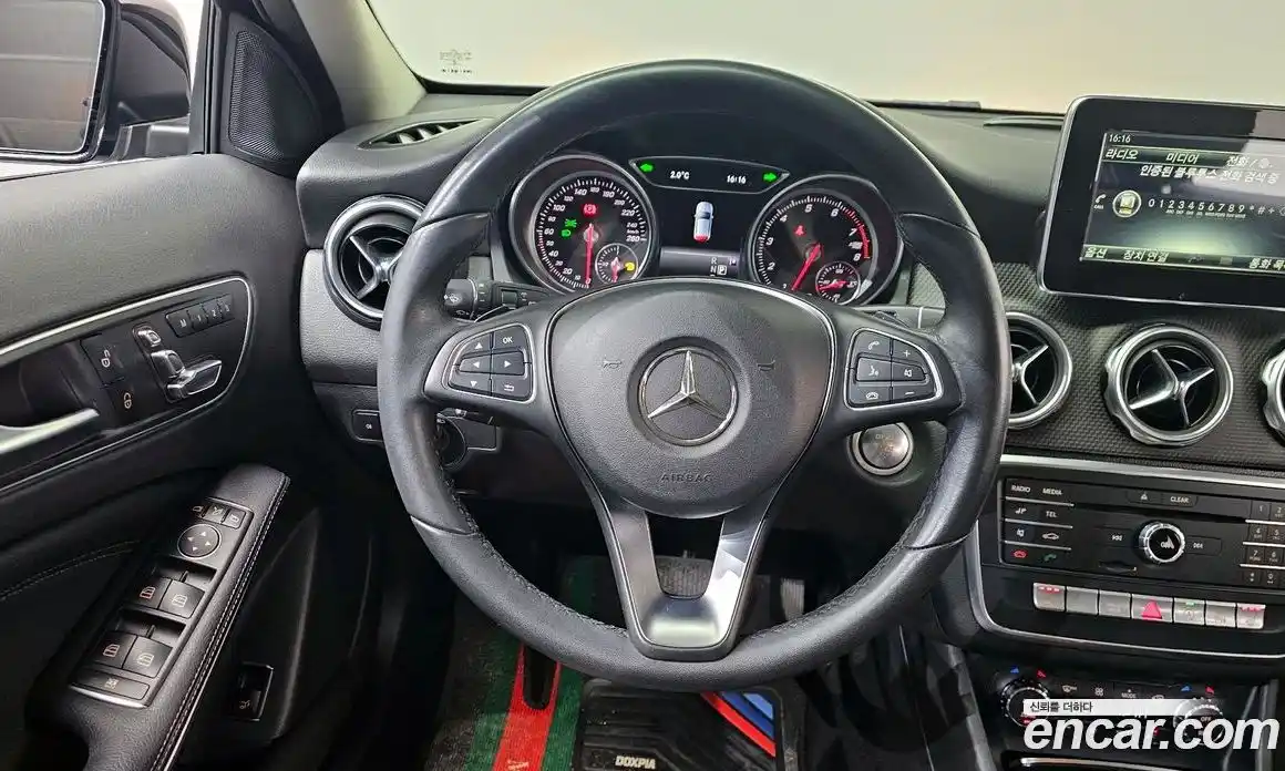 Mercedes-Benz GLA-Class 2018 2.0 гидро в Москве № 138324, фото 13